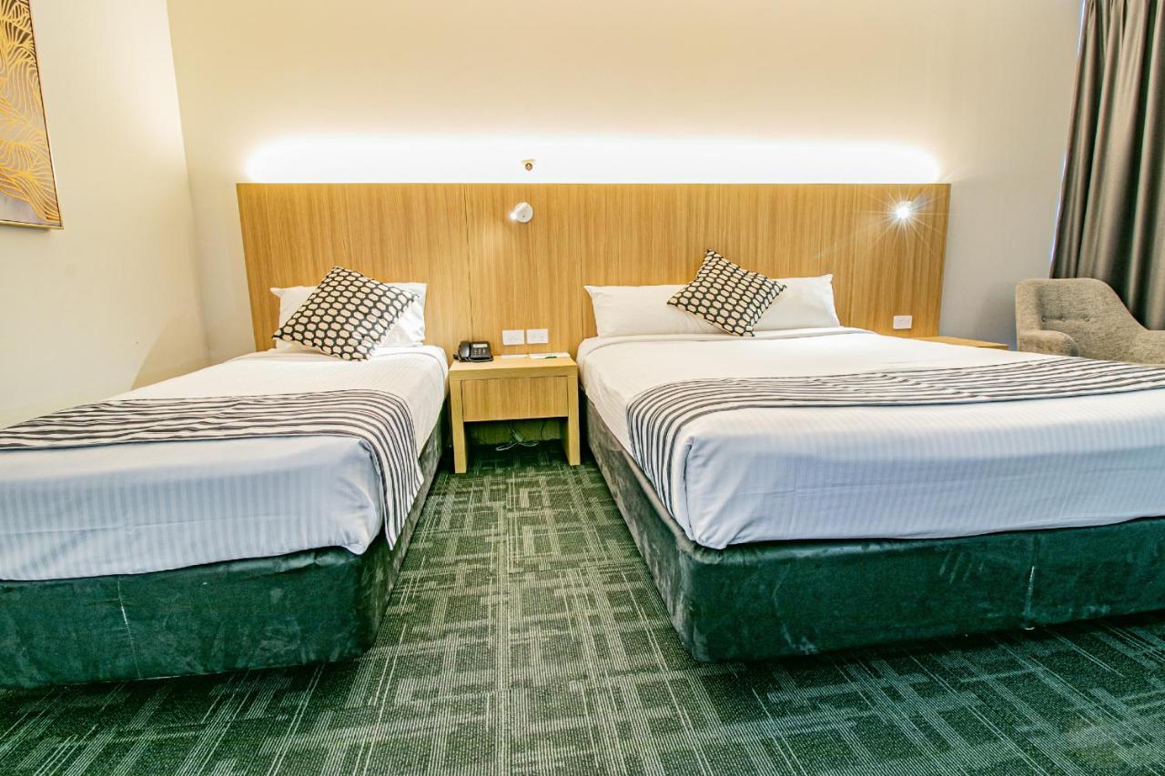 Absolute Beachfront Opal Cove Resort Korora Екстериор снимка