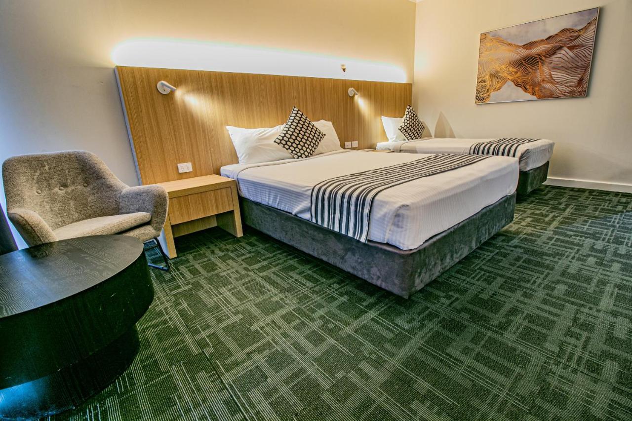 Absolute Beachfront Opal Cove Resort Korora Екстериор снимка
