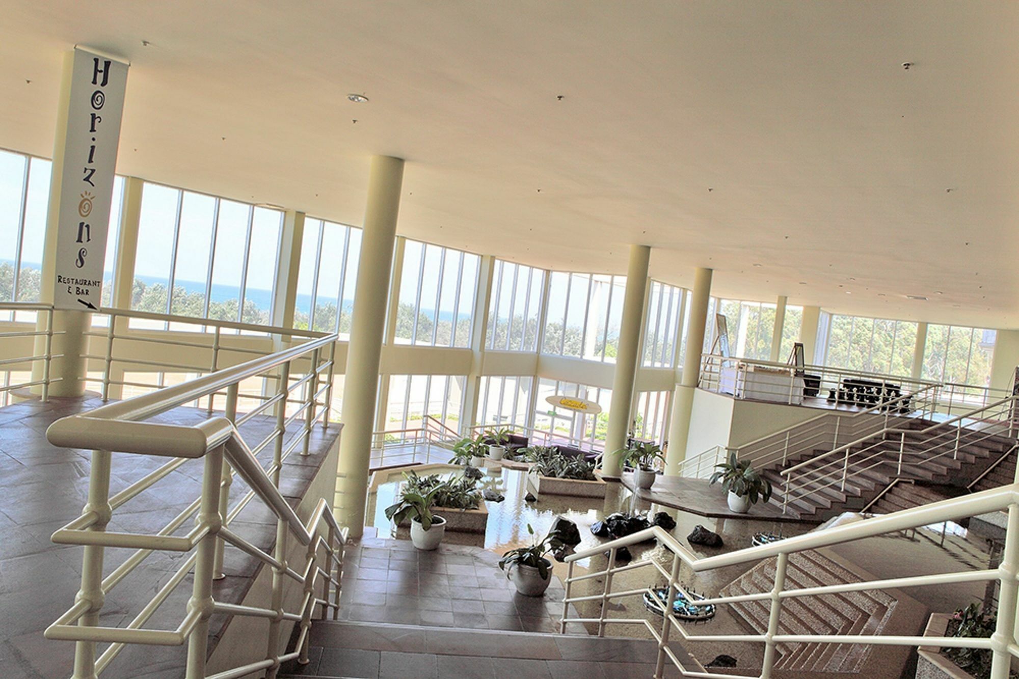 Absolute Beachfront Opal Cove Resort Korora Екстериор снимка